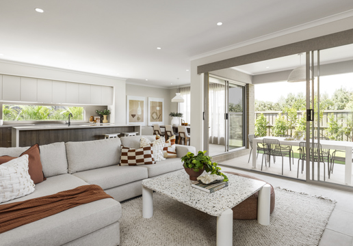 UEBG609419 D FIVE.2 Heroes 019